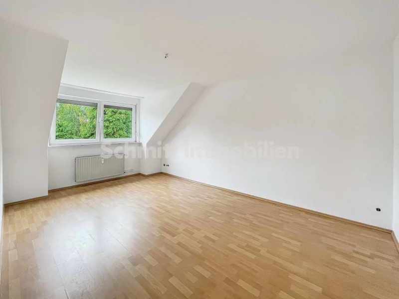 Wohnzimmer - Wohnung mieten in Frankfurt am Main - Helle 3-Zimmer-Wohnung in Alt-Griesheim