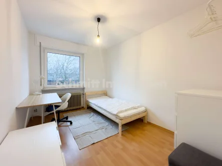 Zimmer Ansicht 1 - Wohnung mieten in Frankfurt am Main - Möbliertes WG-Zimmer in F-Nied // All-Inclusive 590 Euro Pauschalmiete