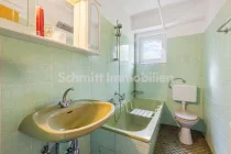 Badezimmer Wohnung EG