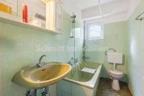 Badezimmer Wohnung EG