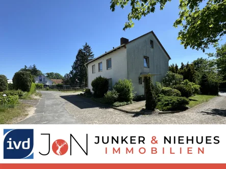 www.junkerundniehues.de - Haus kaufen in Steinhagen - Zweifamilienhaus mit Ausbaureserve in Steinhagen