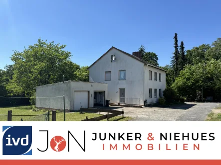 www.junkerundniehues.de - Haus kaufen in Steinhagen - Zweifamilien Wohnhaus mit zusätzlichem Baugrundstück in Steinhagen