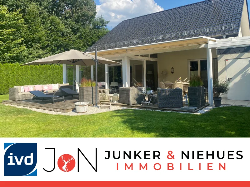 www.junkerundniehues.de - Haus kaufen in Steinhagen - Premium-Domizil: Privatsphäre und Panoramablick