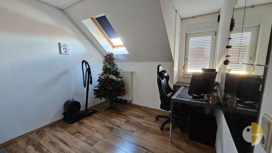 Büro/Kinderzimmer