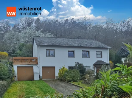 Hausfront 1 - Haus kaufen in Boppard / Buchenau - #EFH der anderen Art mit Weitblick auf Burg Sterrenberg & Burg Liebenstein