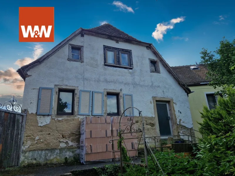 Hausfront 1 - Haus kaufen in Weinolsheim - #Haus sucht Handwerker