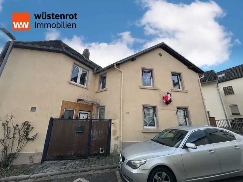 Ansicht - Haus kaufen in Eimsheim - +++EIMSHEIM: KOMPAKTES, TEILSANIERTES EINFAMILIENHAUS MIT CA. 85m² +++