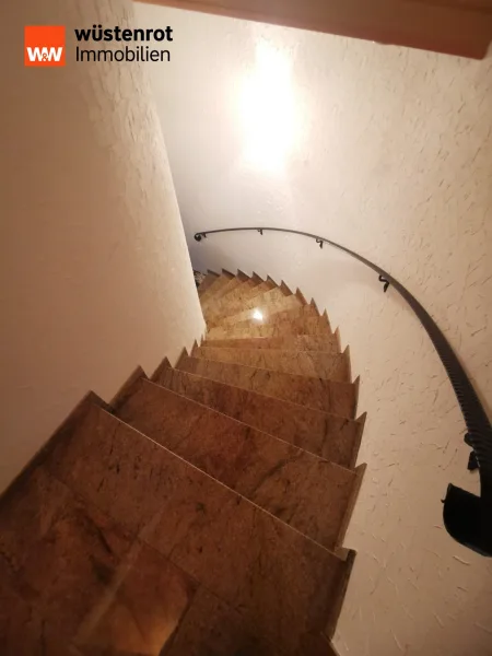 2.te Treppe von EG ins DG