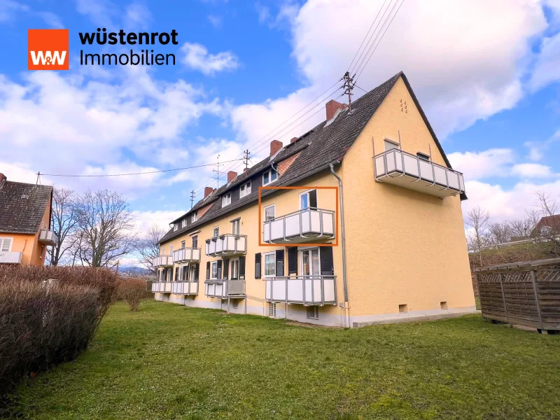 Hausfront - Wohnung kaufen in Gau-Algesheim - Helle, möblierte 2-Zimmer-Wohnung mit Balkon in zentraler Lage von Gau-Algesheim