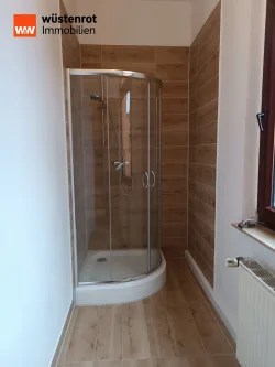 Dusche - Wohnung mieten in Duisburg / Marxloh - Frisch renovierte 2,5 Zimmer Wohnung im ruhigen Hinterhof in Marxloh!