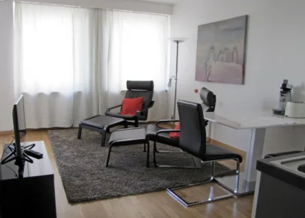 Wohn-/Esszimmer - Wohnung mieten in Saarbrücken - **Attraktives Apartment in zentraler Lage in Saarbrücken**