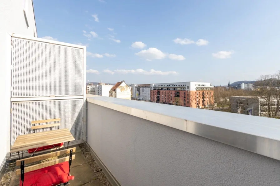 Balkon mit Blick über Saarbrücken 