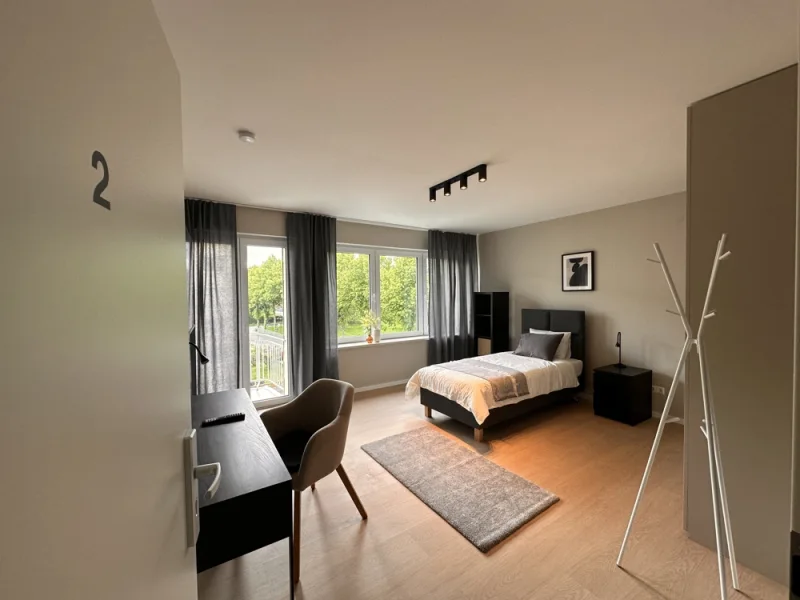 WG Nr.2  - Möbliertes Wohnen/auf Zeit mieten in Saarbrücken - Stylisches WG Zimmer mit Balkon in Alt Saarbrücken / Zentrumsnah