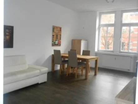 Ansicht Essbereich - Wohnung mieten in Saarbrücken - **Nette 2 ZKB Wohnung im Herzen Alt Saarbrückens**