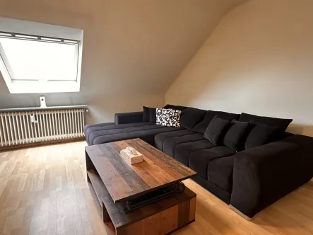 Wohnzimmer - Wohnung mieten in Saarbrücken / Bischmisheim - Helle 3ZKB Wohnung in Bischmisheim