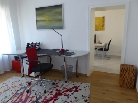 Wohnzimmer3 - Wohnung mieten in Saarbrücken - **Modern eingerichtete 2 Zimmerwohnung mit Wohlfühlfaktor**