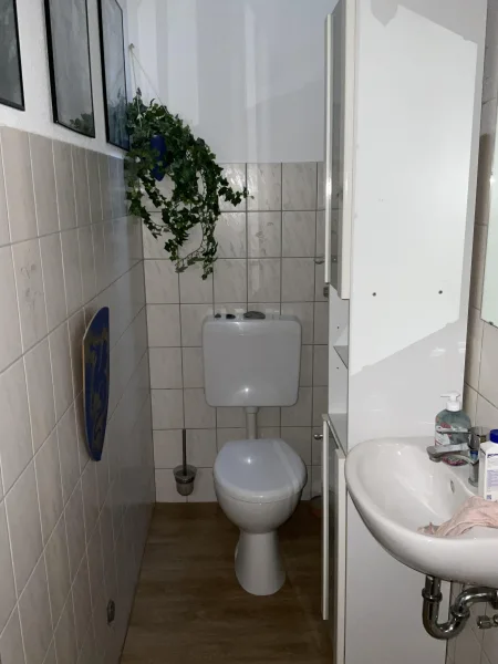 Gäste-WC zweite Wohneinheit