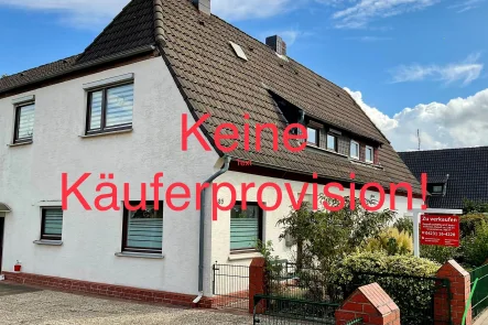 Straßenansicht - Haus kaufen in Achim - Keine Käuferprovision!!!Familie, Arbeiten, Wohnen - alles unter einem Dach!
