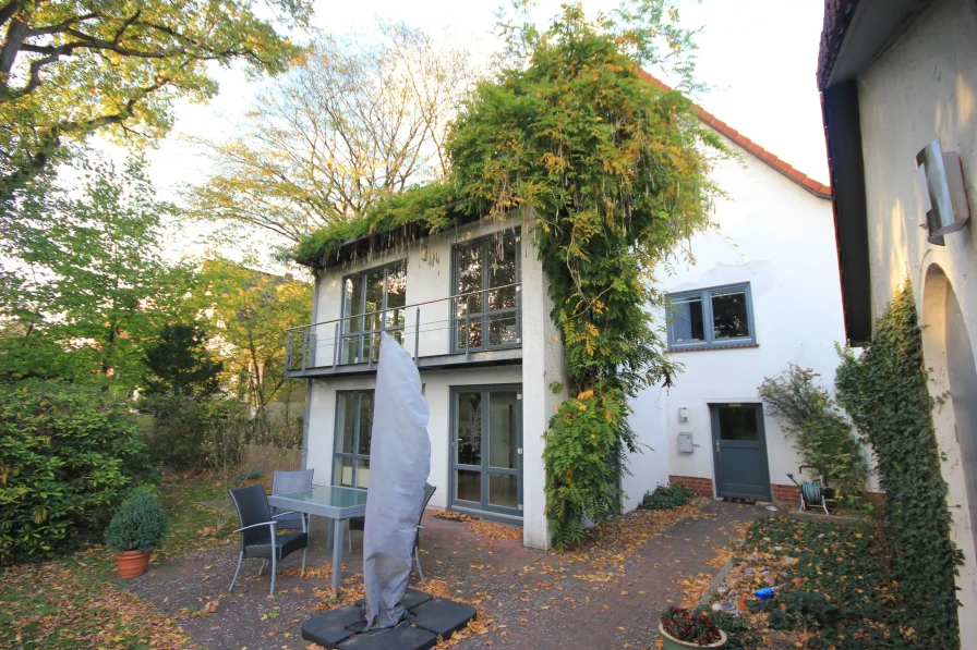 Gartenansicht - Haus kaufen in Verden - ZURZEIT RESERVIERT: Gepflegtes Wohnen in Innenstadtnähe