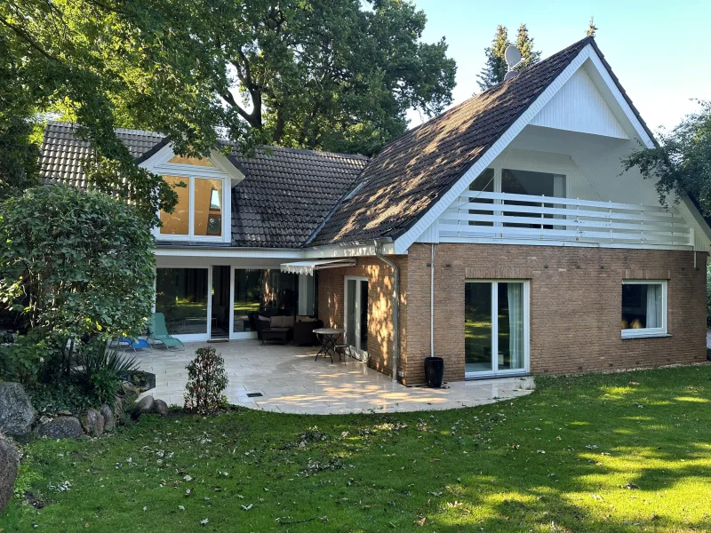 Gartenansicht - Haus kaufen in Kirchlinteln - Exklusive Immobilie im Ortskern