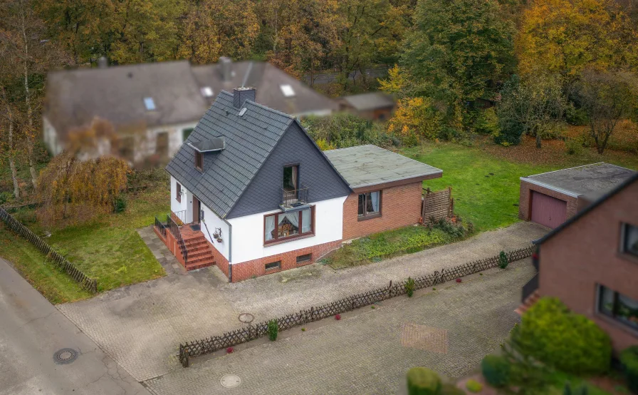 Hauseingang - Haus kaufen in Ottersberg - Handwerkerhaus in ansprechender Lage mit tollem Grundstück!