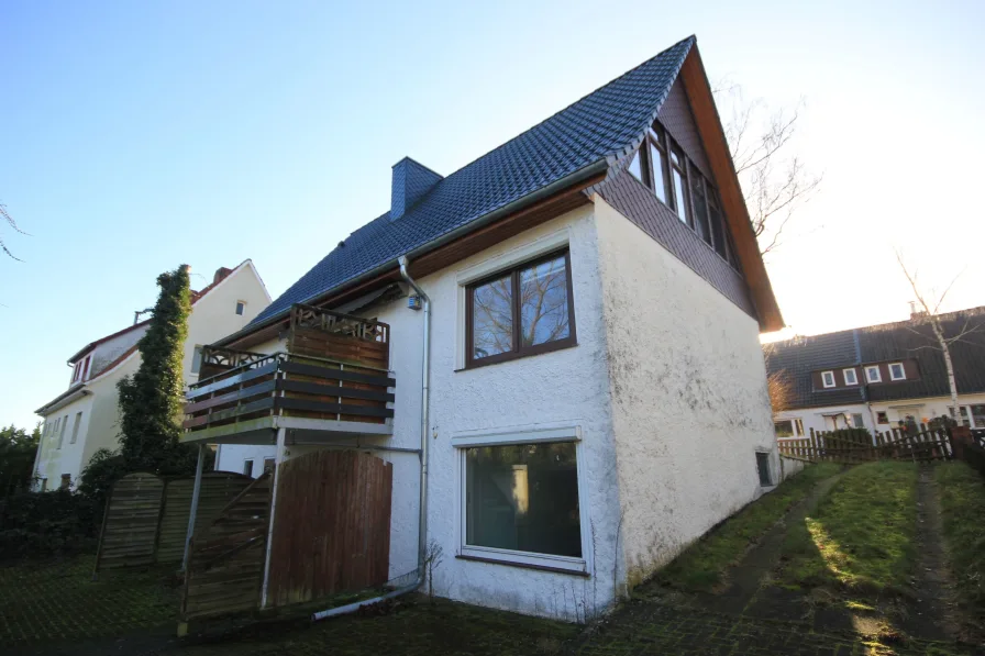 Gartenansicht - Haus kaufen in Verden - Handwerkerhaus auf großem Erbbaurechts-grundstück