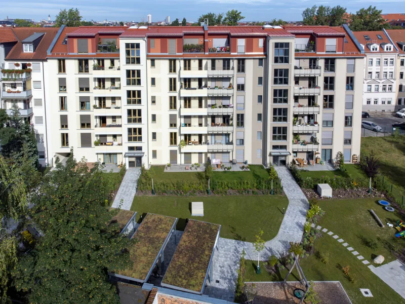 Innenhof Luftbild - Wohnung kaufen in Leipzig - 3-Zimmer-Wohnung mit Abstellraum und Balkon