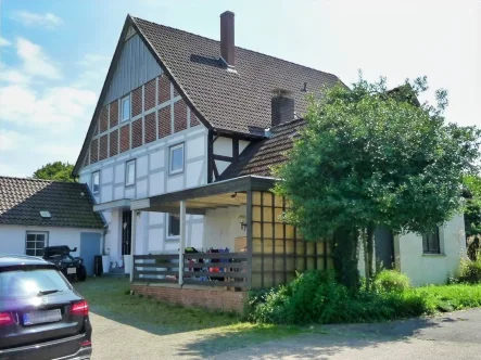 Eingangsbereich mit Hof - Haus kaufen in Dörentrup - Freiraum für individuelles Wohnen !Einfamilien-Fachwerkhaus mit großem Garten-/Natur-Grundstück in Dörentrup