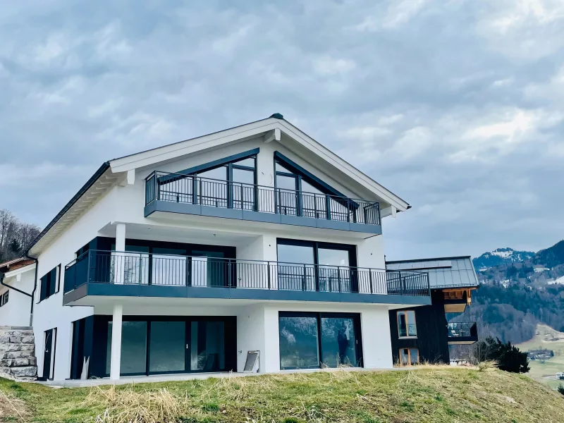 Hausansicht - Haus kaufen in Berchtesgaden - NEUBAU - 3-Familienhaus in TOP Lage mit Blick auf dem Watzmann