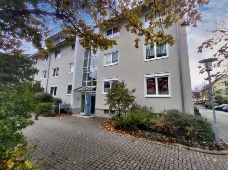 P_20231117_095450 - Wohnung kaufen in Dresden - Vermietete Dreiraumwohnung in ruhiger Lage in Niedersedlitz