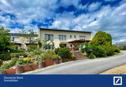 Frontansicht - Gastgewerbe/Hotel kaufen in Markersdorf - gepflegte Pension mit Einliegerwohnung
