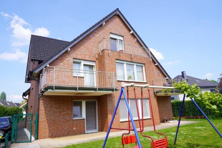 Hinteransicht - Haus kaufen in Dortmund - Traumhaftes 3-Familienhaus in Top-Lage – Ihr neues Zuhause oder Kapitalanlage