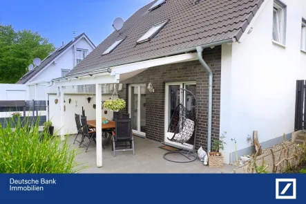 Terrasse - Haus kaufen in Lünen - Genießen Sie den Sommer in Ihrem eigenen Pool