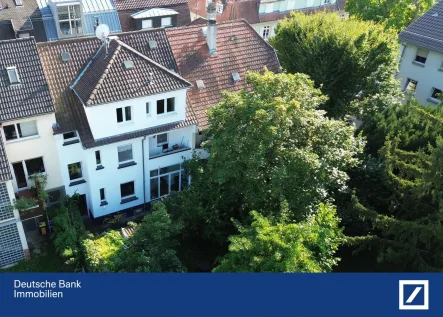 Luftbild Haupthaus Rückansicht - Haus kaufen in Heidelberg - Nimm 4, statt 3! 3-Parteienhaus mit zusätzlichem Hinterhaus in Rohrbach sucht neue Eigentümer