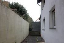 Terrasse hinter dem Haus