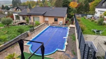 Garten mit Pool