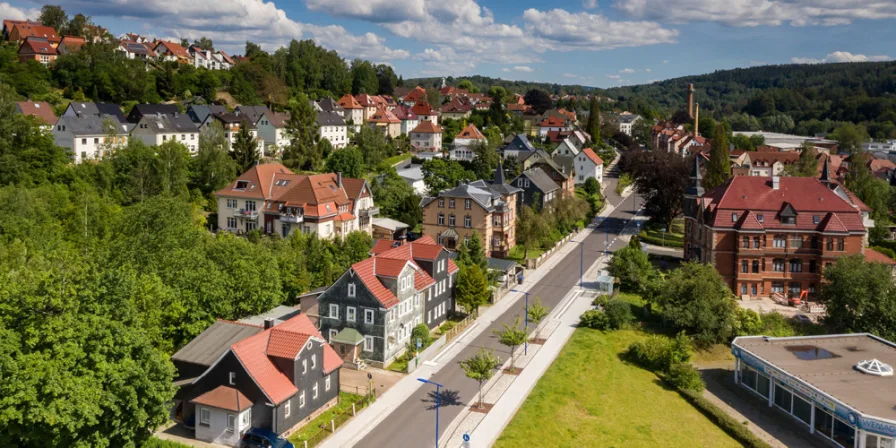 Zella-Mehlis - Haus kaufen in Zella-Mehlis - Gepflegtes Einfamilienhaus mit viel Platz zur perspektivischen Eigennutzung