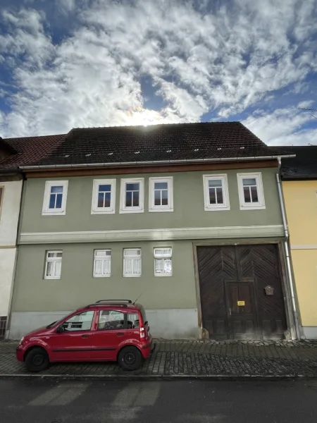 Ansicht Wohnhaus - Haus kaufen in Themar - Mitten in Themar - Wohnhaus mit Garten und Scheune