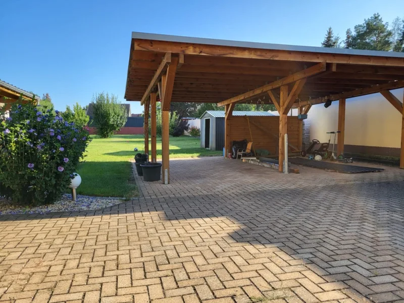 Doppel-Carport - Haus kaufen in Kahla - Modernes Einfamilienhaus mit großem Garten in ruhiger Lage - 10 Minuten bis Jena/Zentrum