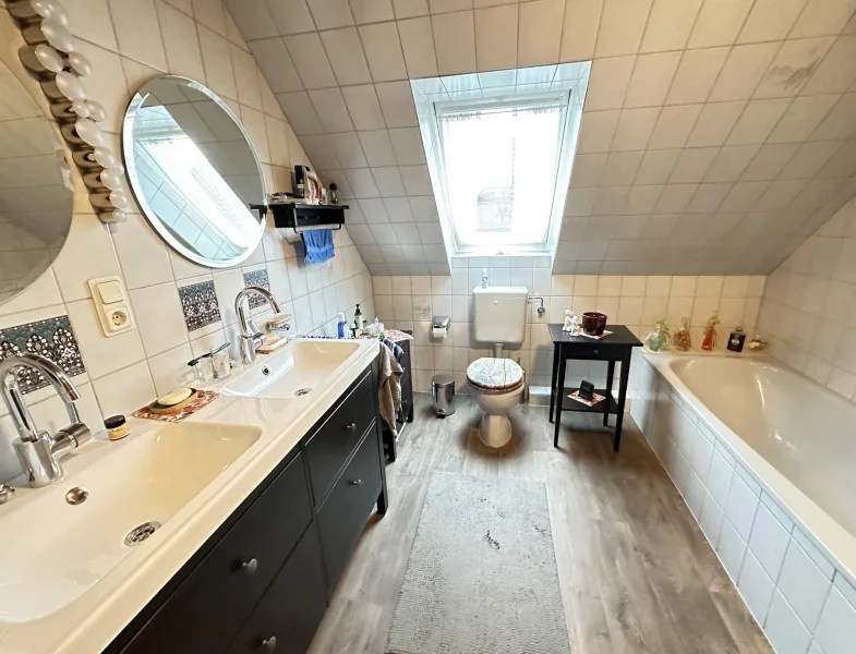 Haus 1 Badezimmer OG