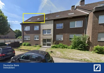 Straßenansicht - Wohnung kaufen in Duisburg - Herrliche Dachgeschosswohnung mit Loggia für Kapitalanleger oder zur Selbstnutzung