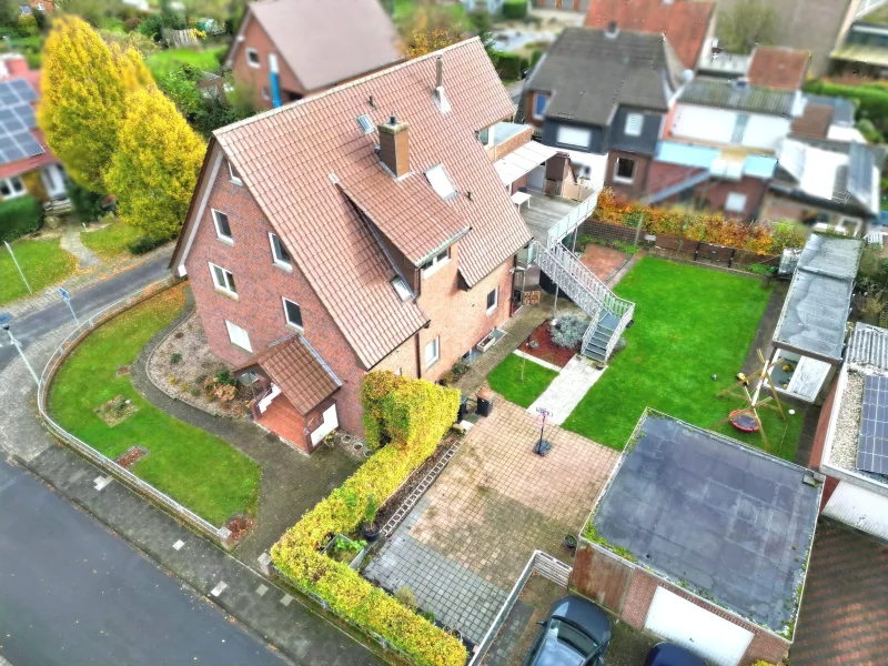 Außenansicht - Haus kaufen in Steinfurt - Extra viel Platz für die große Familie - oder zwei Familien