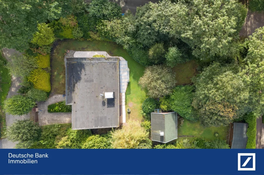 Blick auf das ganze Grundstück - Haus kaufen in Seevetal - Traum-Grundstück mit Architektenhaus und Wochenendhaus