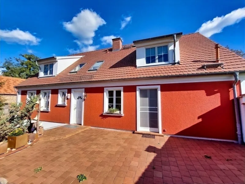 Haus mit Terrasse