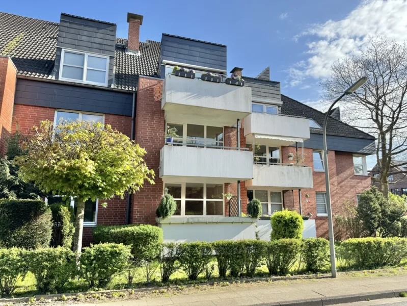Ansicht - Wohnung kaufen in Hamburg Niendorf - Gepflegte 2-Zimmer Wohnung mit großem Balkon in ruhiger Lage von Hamburg-Niendorf!