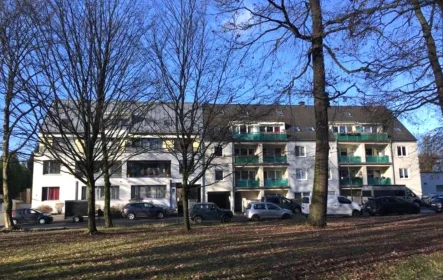 Außenansicht - Wohnung mieten in Köln - Barrierefreie und helle 2 Zimmer Erdgeschoss-Wohnung mit Einbauküche, Stellplatz und Kellerabteil!
