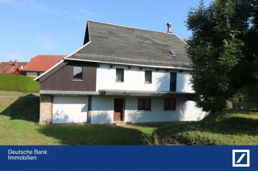 Außenansicht - Haus kaufen in Pölzig - Auch für 2 Haushalte geeignet - mehr als 200 m² Wohnidylle direkt am Teich