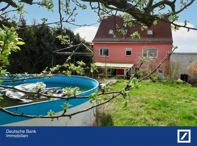 Objektbild - Haus kaufen in Gera - Schön ländlich gelegen, ideal für 2 bis 3 Familien - auch Tierhaltung ist möglich