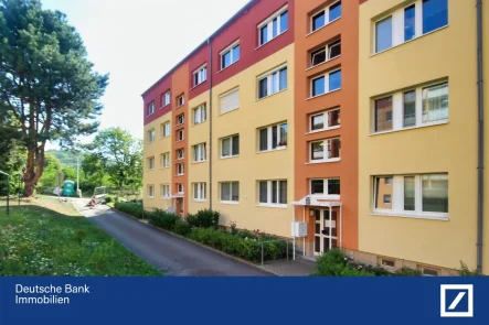 Hausansicht - Wohnung kaufen in Gera - Eigennutzer oder Kapitalanleger - Wohnung mit Keller, Balkon und Garage in Gera-Langenberg!