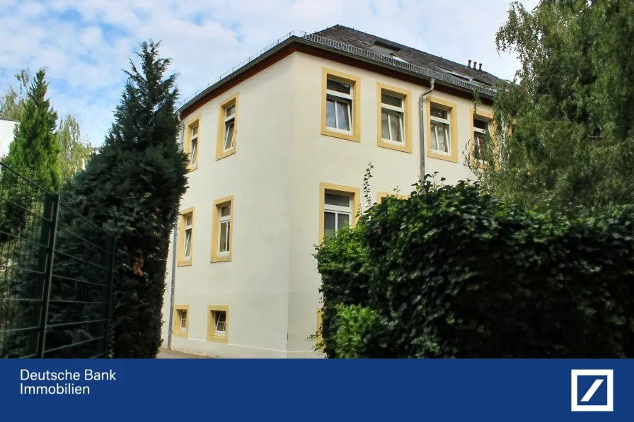 Außenansicht - Hinterhoflage - Wohnung kaufen in Dresden - 3-Raum-Wohnung im begehrten Dresdner Hechtviertel - ruhige Hinterhoflage